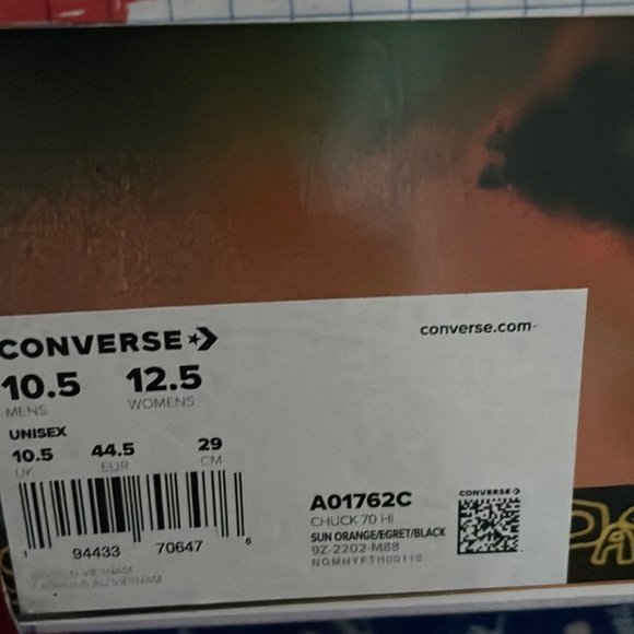 Converse - Picture 6 of 8